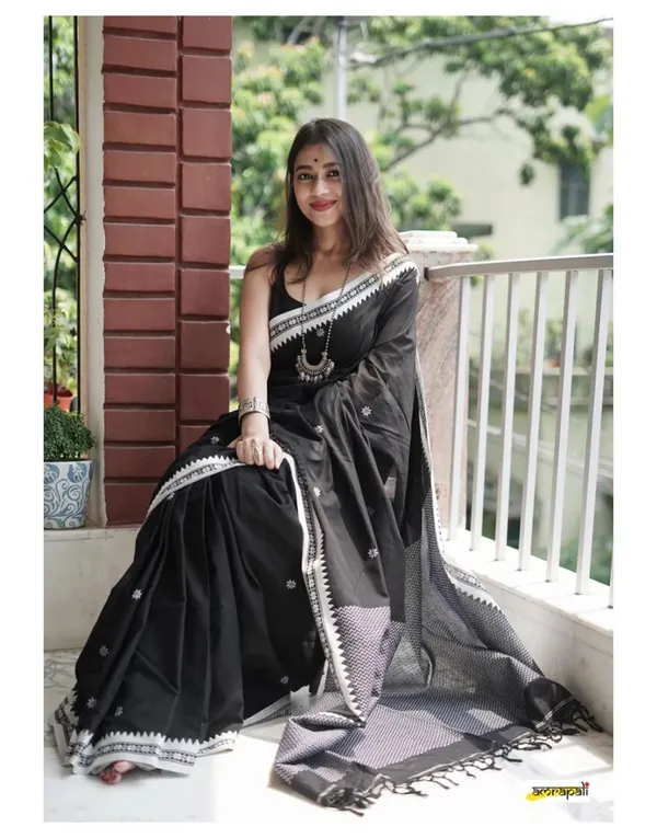 Black_Chanderi_Kanjivaram_Saree_For_Women