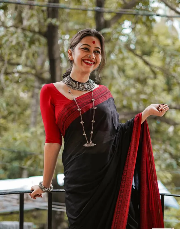 Black_Chanderi_Kanjivaram_Saree_For_Women
