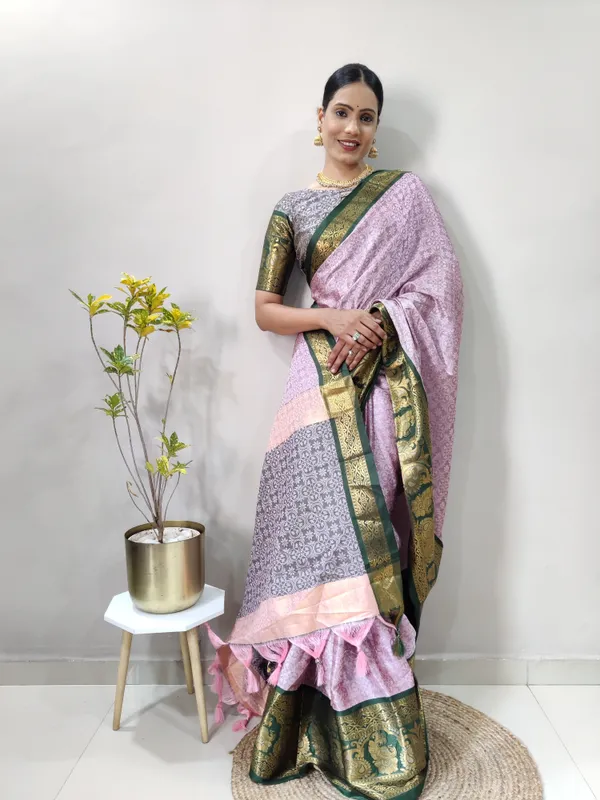 Baby_Pink_Green_Aquiliq_Woven_Banarasi_Art_Silk_Cotton_Silk_Saree_For_Women