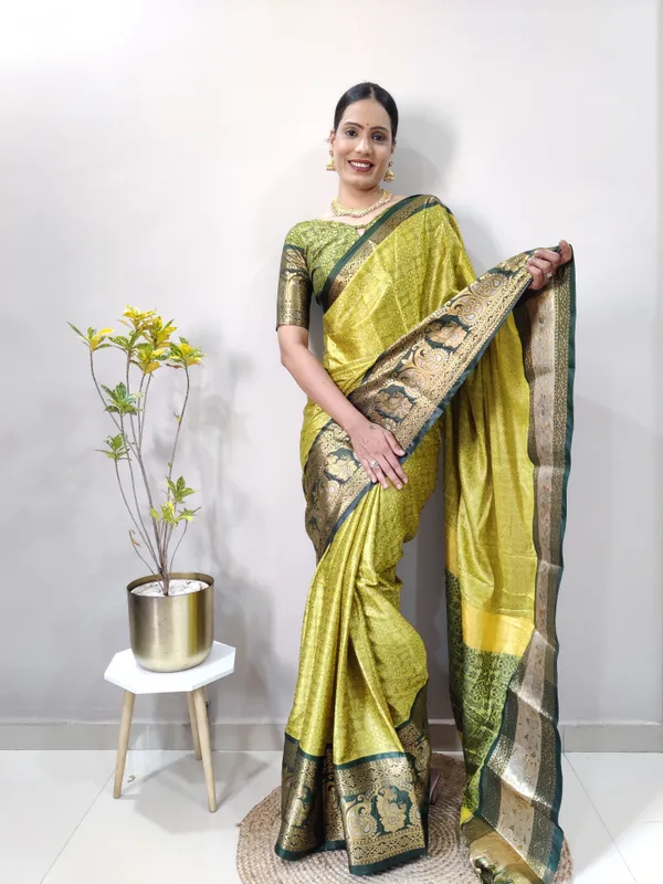 Lemon_Green_Aquiliq_Woven_Banarasi_Art_Silk_Cotton_Silk_Saree_For_Women