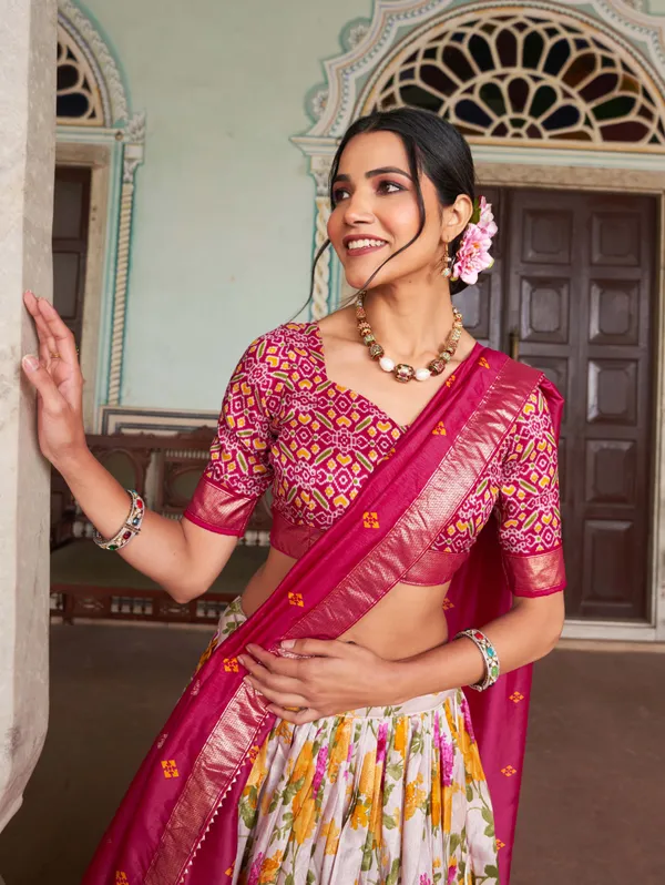 Pink_Patola_Print_Traditional_Lehenga_Choli_(Flower_Pink)
