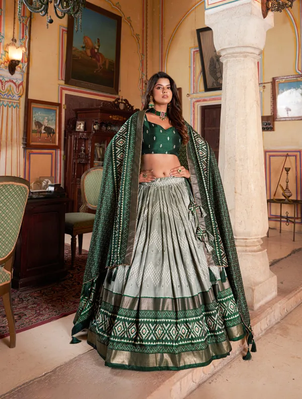 GREEN_COLOR_SILK_LEHENGA_CHOLI_WITH_PATOLA_PRINT_DUPATTA
