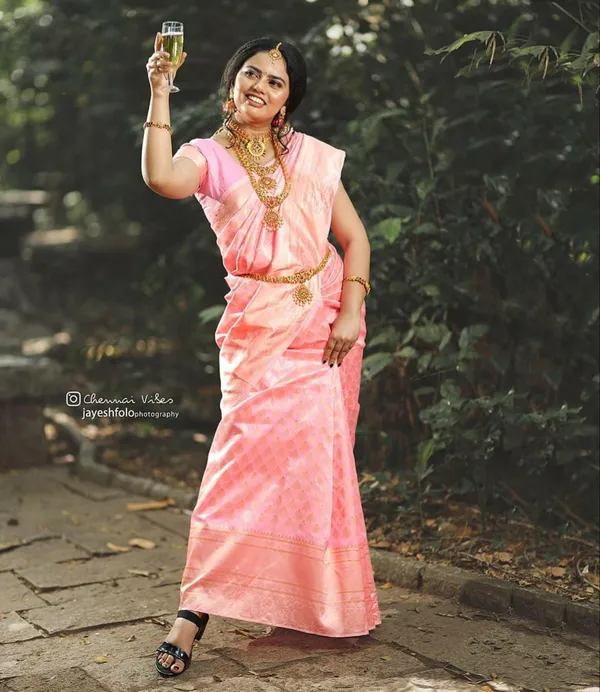 Pink_Soft_jequard__Weaving_Silk_Saree