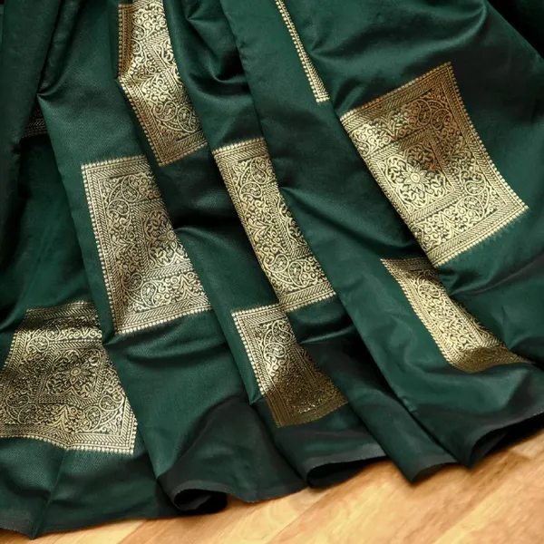Green_Soft_jequard_Weaving_Silk_Saree