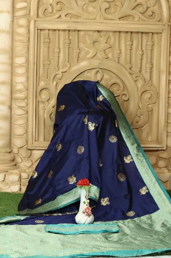 Nevy_Blue_Soft_Jequard_Weaving___Silk_Saree