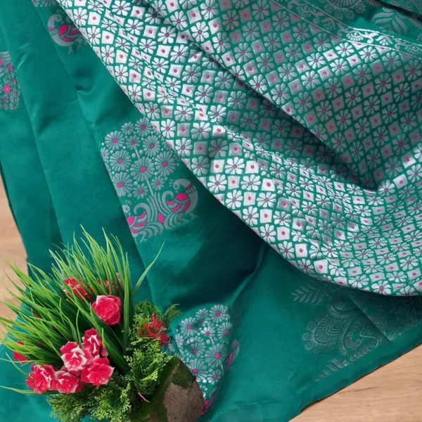 Rama_Soft_jequard_Weaving_Silk_Saree