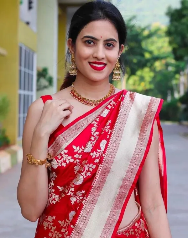 Red_Soft_jequard__Weaving_Silk_Saree