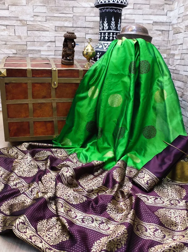 Green_Soft_jequard__Weaving_Silk_Saree