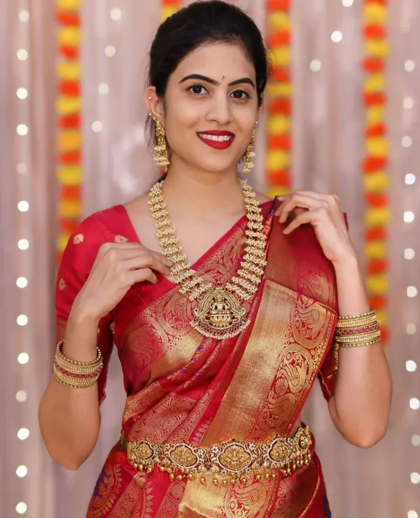 Goldred_Soft_jequard__Weaving_Silk_Saree