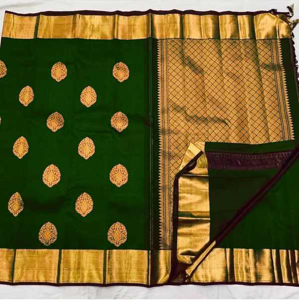 Green_Soft_jequard__Weaving_Silk_Saree