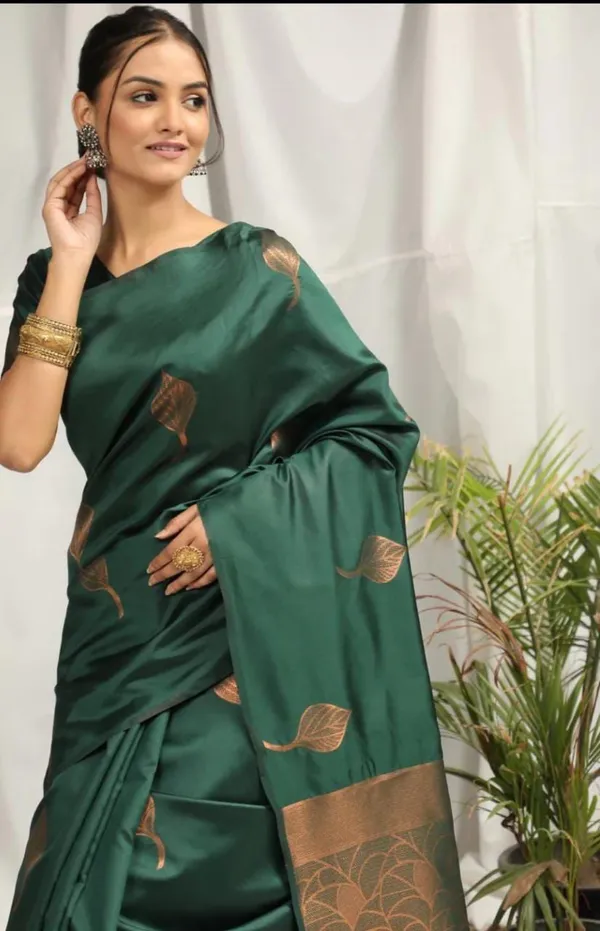 Green_Soft__jequard_WeavingSilk_Saree