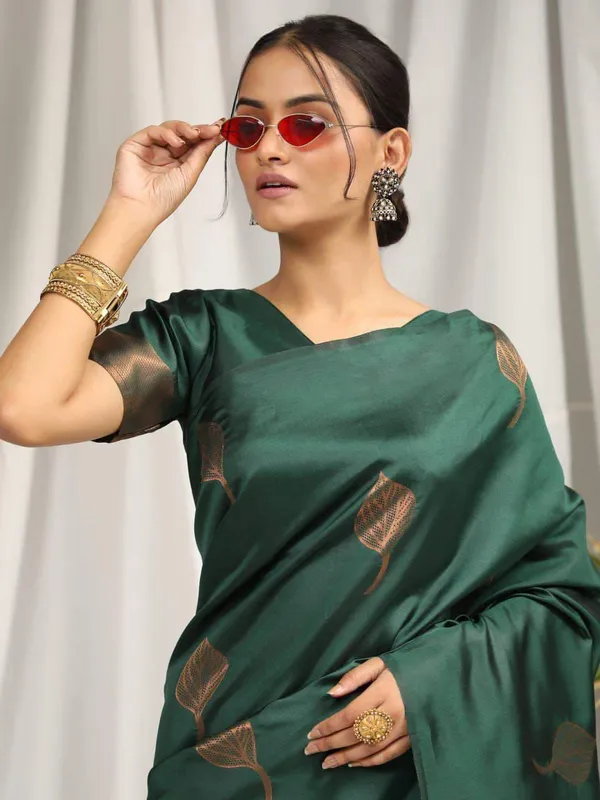Green_Soft__jequard_WeavingSilk_Saree