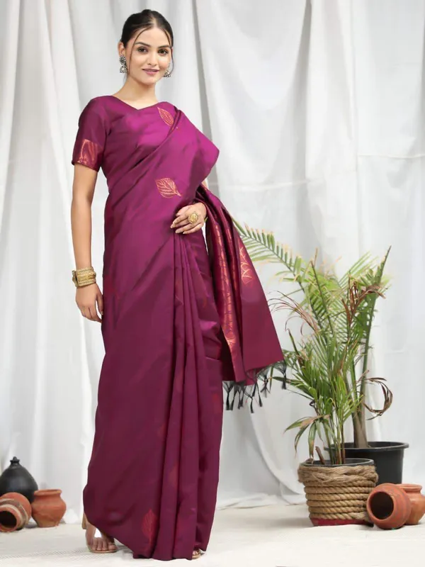 Pink_Soft_jequard__Weaving_Silk_Saree