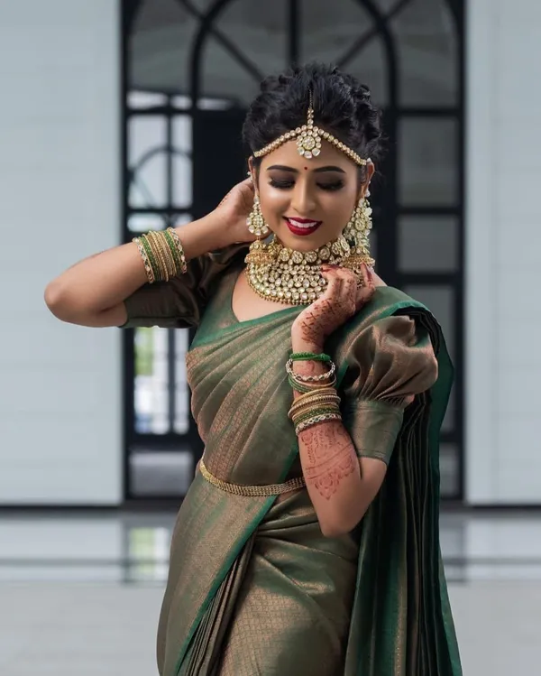 Green_Soft_jequard__Weaving_Silk_Saree