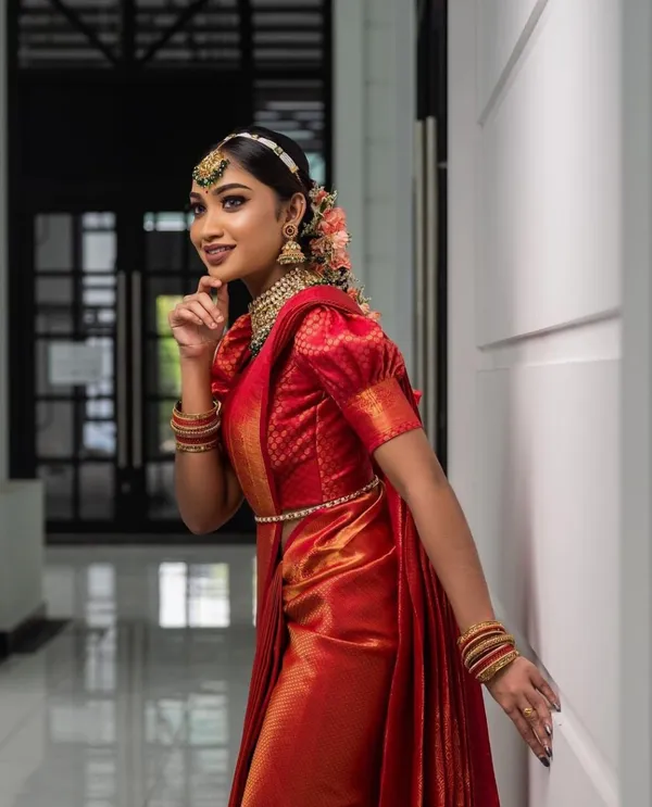Red_Soft_jequard__Weaving_Silk_Saree