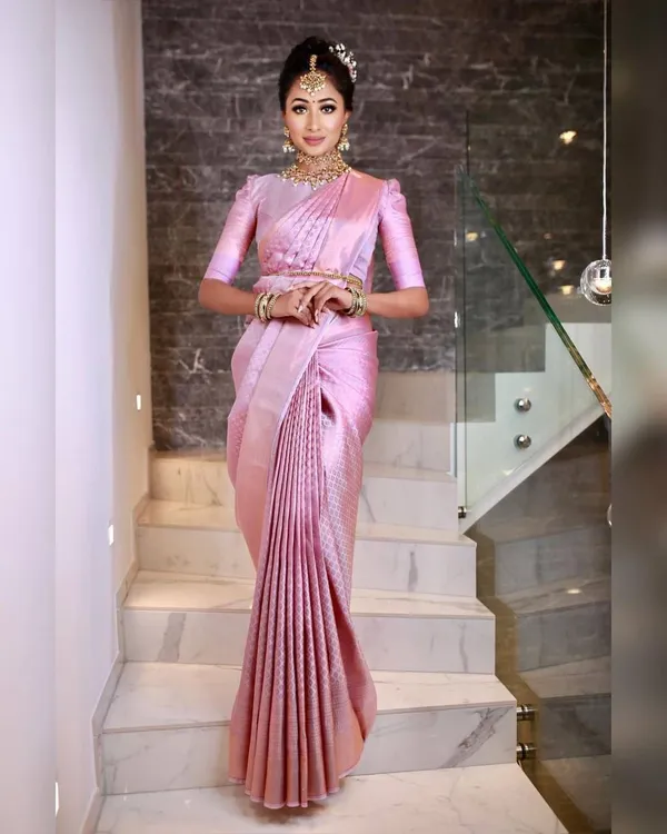 Pink_Soft_jequard__Weaving_Silk_Saree