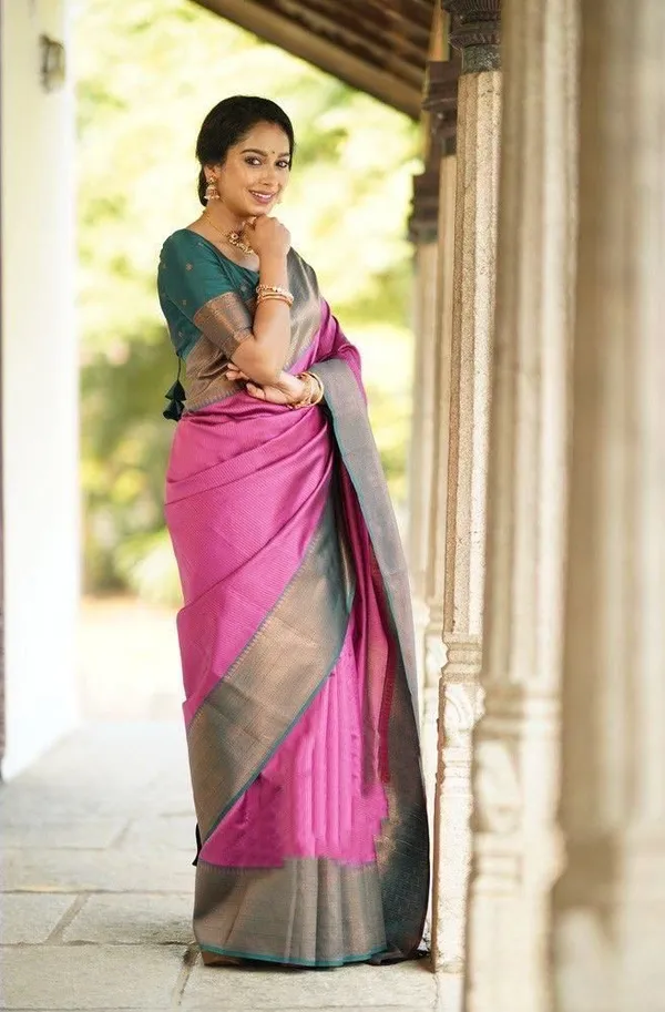 Pink_Soft_jequard__Weaving_Silk_Saree