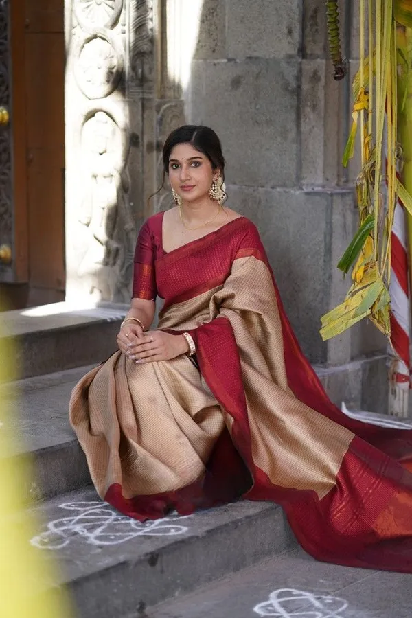 Cream_Soft_jequard_Weaving_Silk_Saree