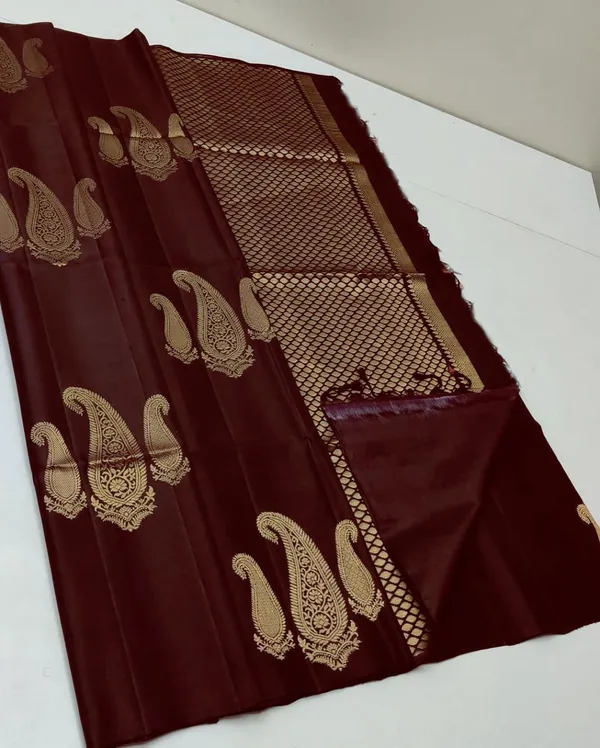 Brown_Soft_jequard__Weaving_Silk_Saree