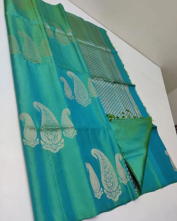 Skyblue_Soft_jequard__Weaving_Silk_Saree