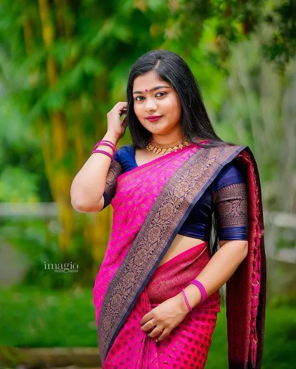 Pink_Soft_jequard__Weaving_Silk_Saree