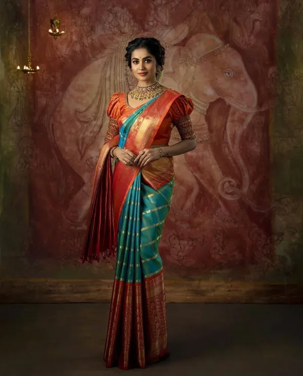 Green_Soft_jequard__Weaving_Silk_Saree