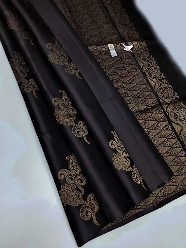 Black_Soft_jequard__Weaving_Silk_Saree