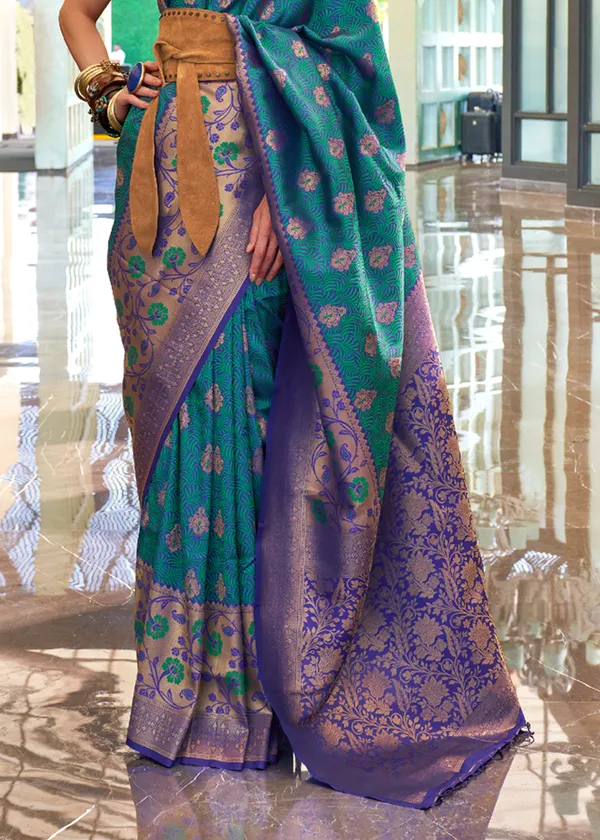 metalic__Handloom_Weaving_Silk_Saree