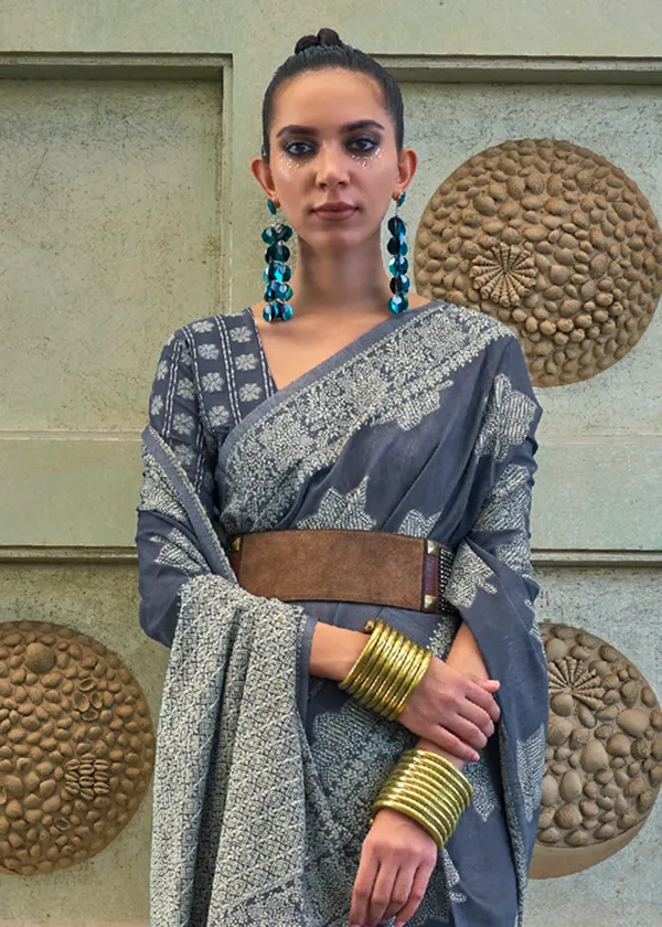 Metalic__Chikankari_Lukhnowi_Handloom_Saree
