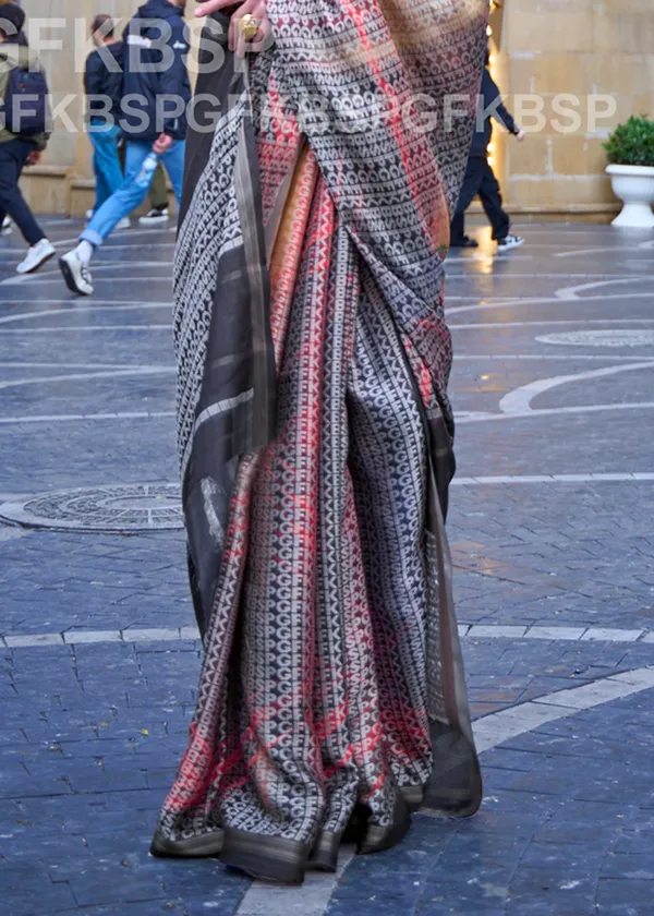 Black_And_Red_Poly_Print_Viscose_Handloom_Saree