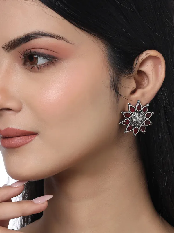 Red_Star_Studs_for_Women