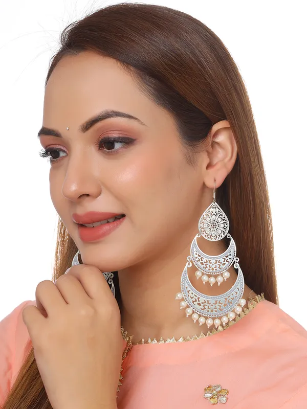 Silver_Aliya_Chandbali_for_Women