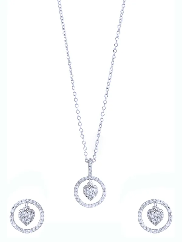Arya_heart_pendant_set