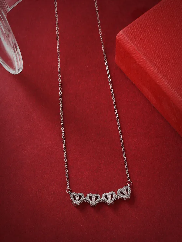 Magnetic_Heart_Necklace_for_Women