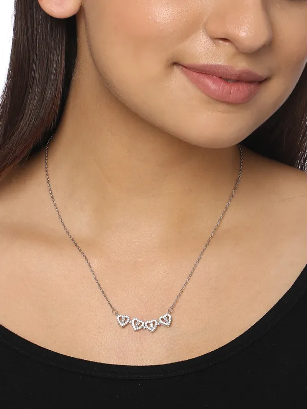 Magnetic_Heart_Necklace_for_Women
