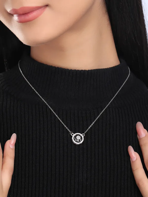 Black_Single_stone_necklace