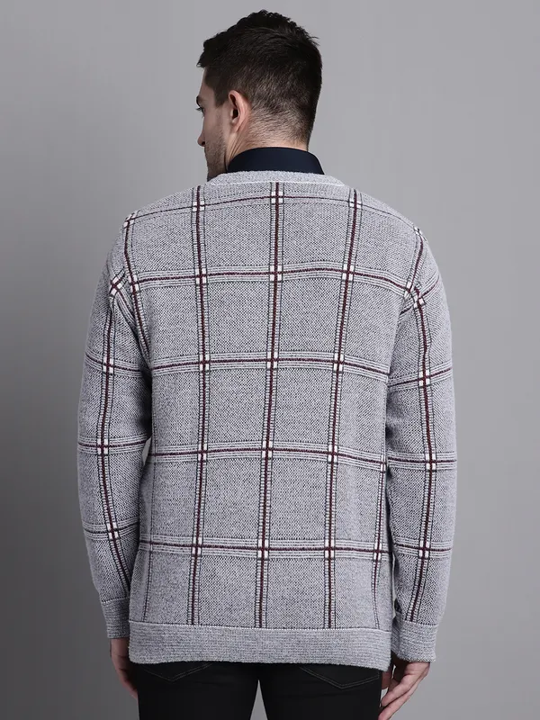 Men_Swade_Premium_Wool_Self_Design_V_Neck_Sweater