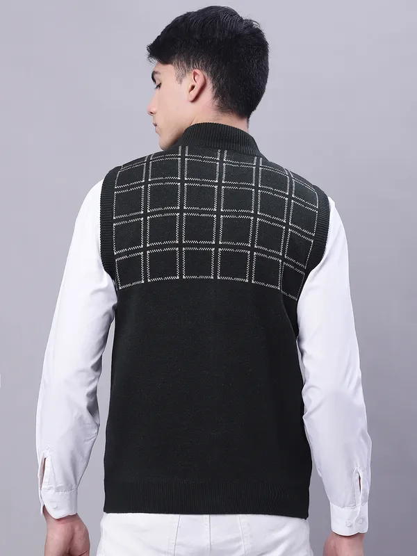 Men_Acrylic_Blend_Wool_Self_Design_Zipper_Sleeveless_Sweater