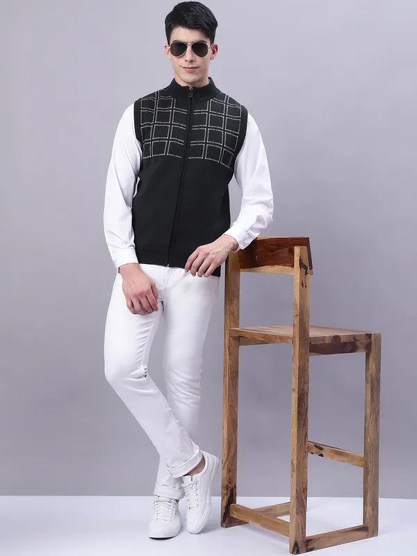 Men_Acrylic_Blend_Wool_Self_Design_Zipper_Sleeveless_Sweater