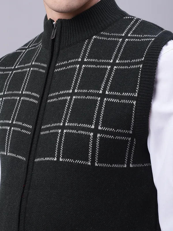 Men_Acrylic_Blend_Wool_Self_Design_Zipper_Sleeveless_Sweater