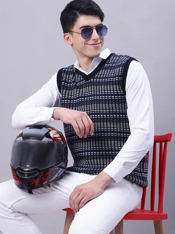 Men_Acrylic_Blend_Wool_Self_Design_V_Neck_Sleeveless_Sweater