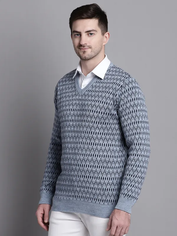 Men_Acrylic_Blend_Wool_Self_Design_V_Neck_Sweater