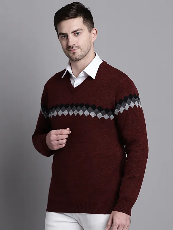 Men_Acrylic_Blend_Wool_Self_Design_V_Neck_Sweater