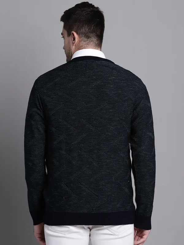 Men_Acrylic_Blend_Wool_Self_Design_V_Neck_Sweater