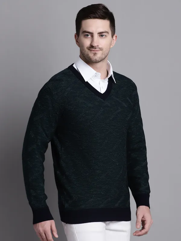 Men_Acrylic_Blend_Wool_Self_Design_V_Neck_Sweater