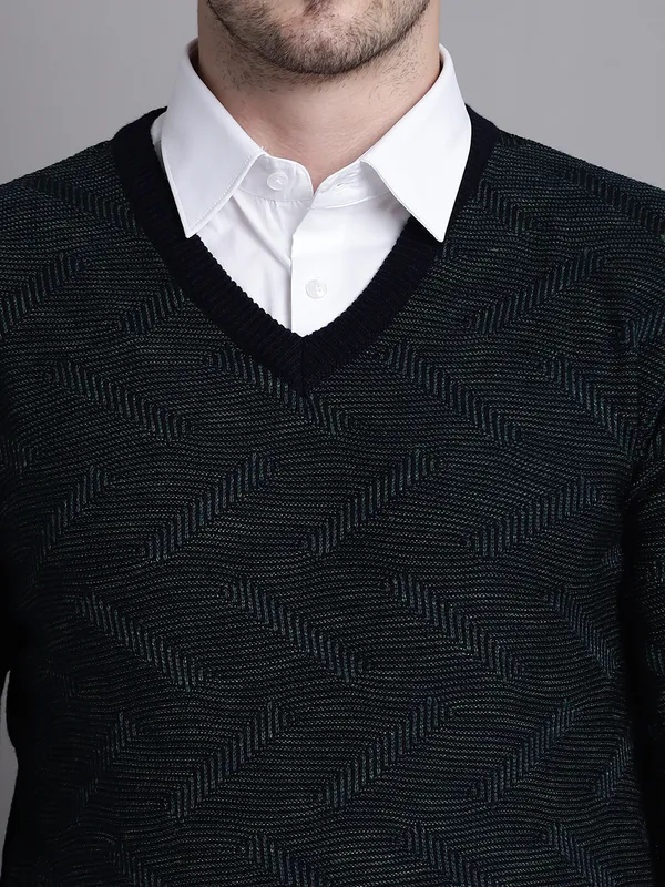 Men_Acrylic_Blend_Wool_Self_Design_V_Neck_Sweater