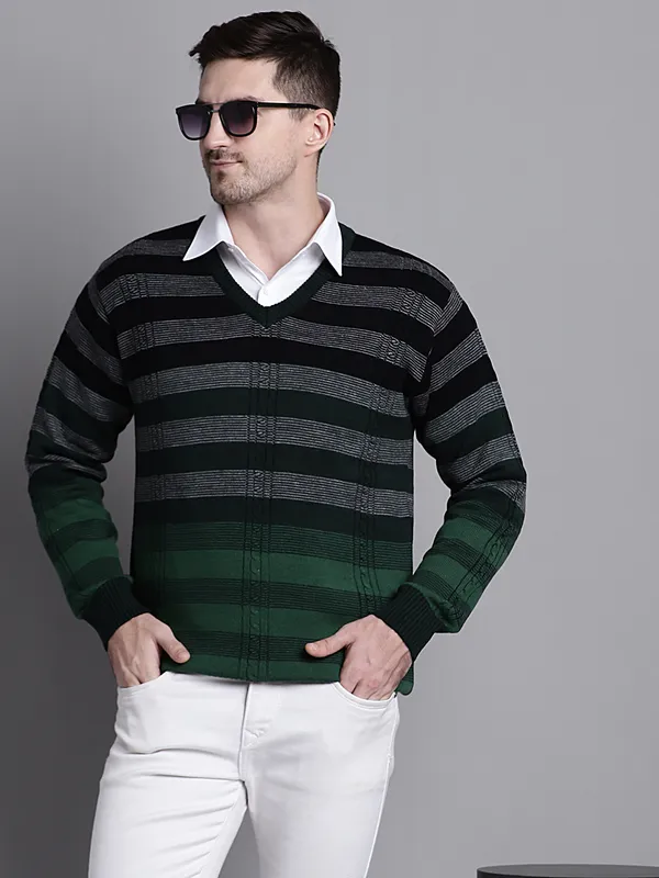 Men_Acrylic_Blend_Wool_Self_Design_V_Neck_Sweater