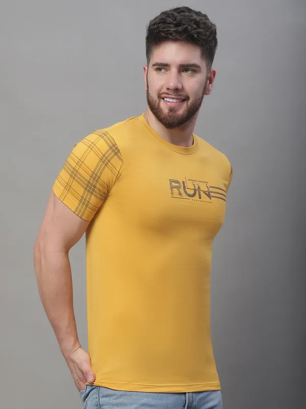 Men_Printed_Round_Neck_Mustard_Cotton_T-Shirt