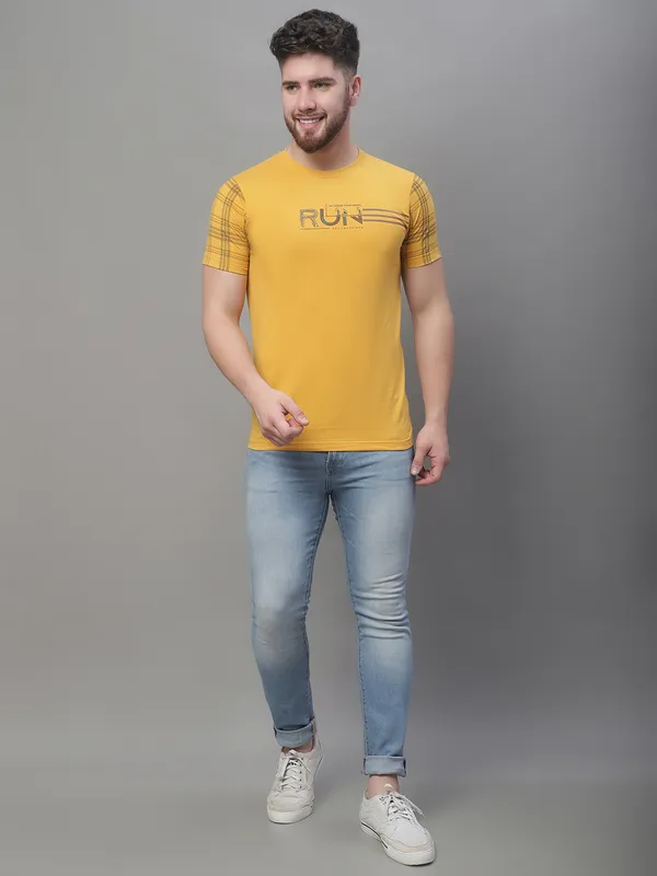 Men_Printed_Round_Neck_Mustard_Cotton_T-Shirt