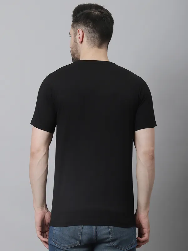 Men_Printed_Round_Neck_Black_Cotton_T-Shirt
